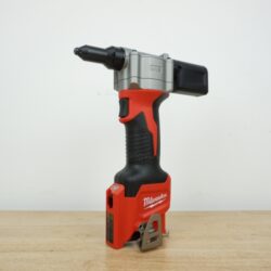 Máy bắn đinh dùng pin Milwaukee M12 BPRT-0C (Chưa Pin & Sạc )