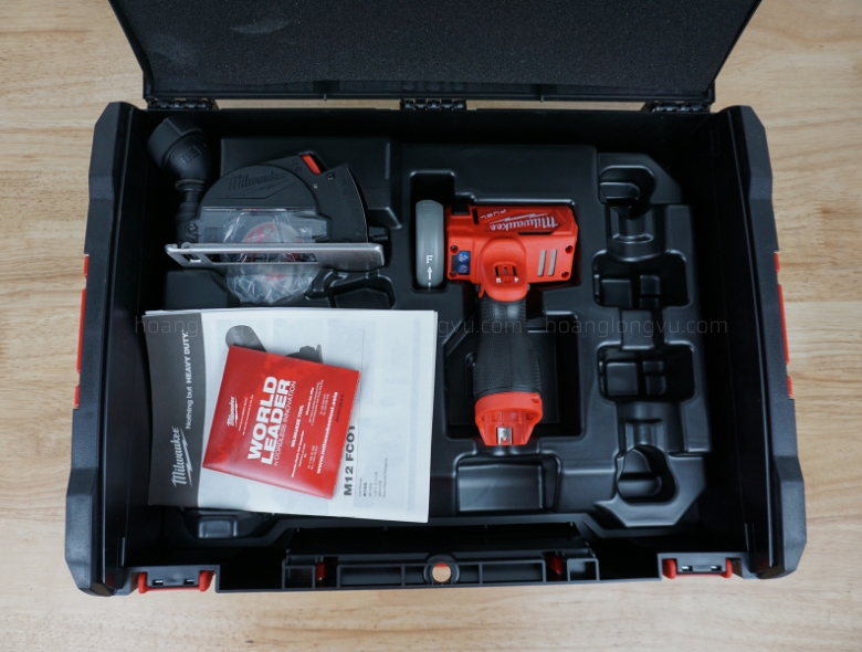 Máy cắt Milwaukee M12 FCOT-0X