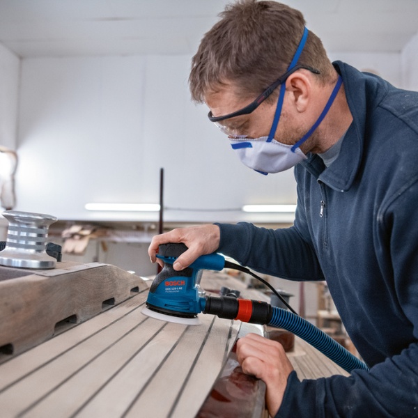 Máy chà nhám rung tròn Bosch GEX 125-1 AE