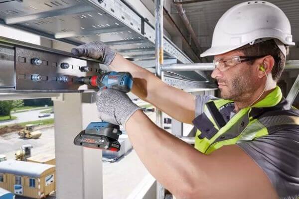 Ưu điểm máy siết bu lông Bosch GDX 18V-200 C