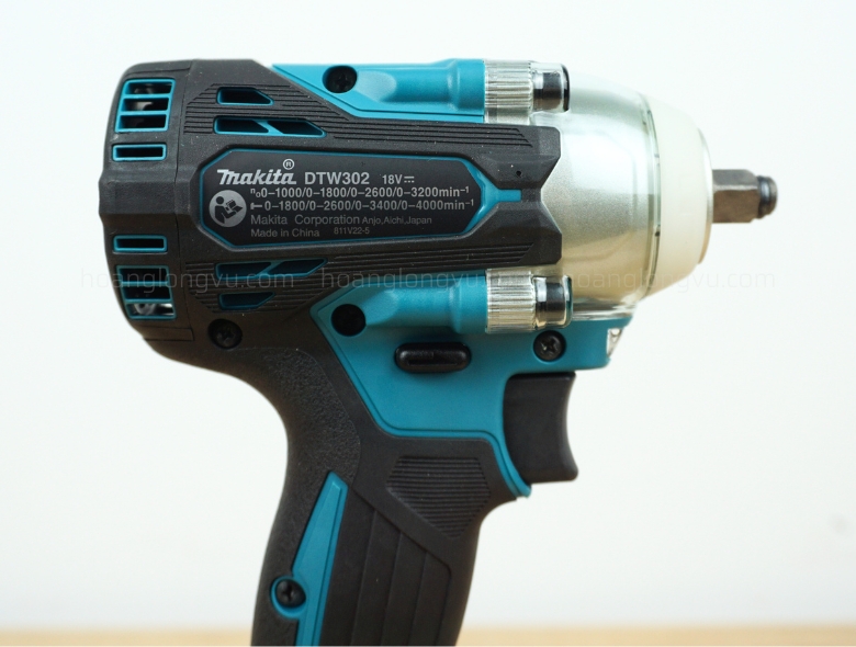 ay-siet-bu-long-dung-pin-Makita-DTW302RTJ