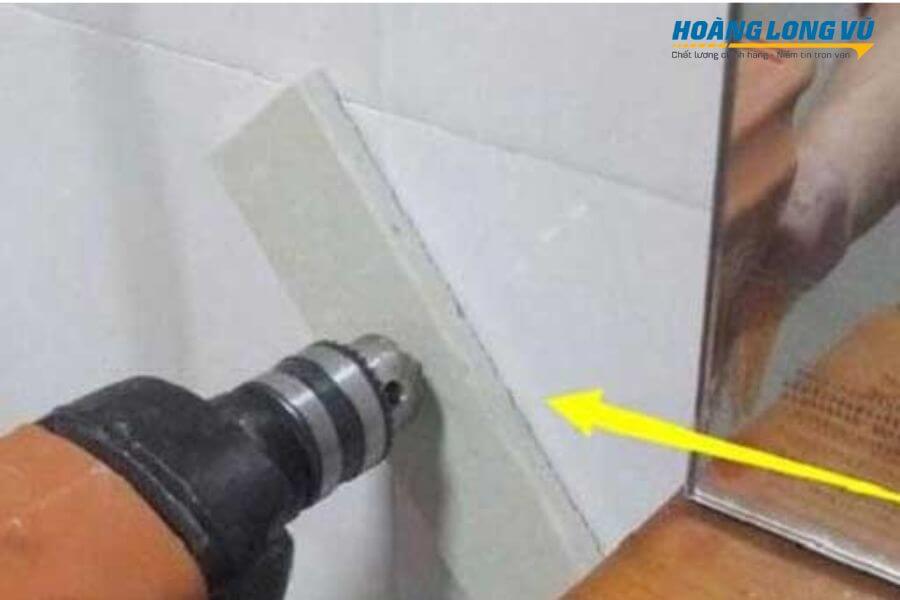 cách khoan gạch ốp tường không vỡ 