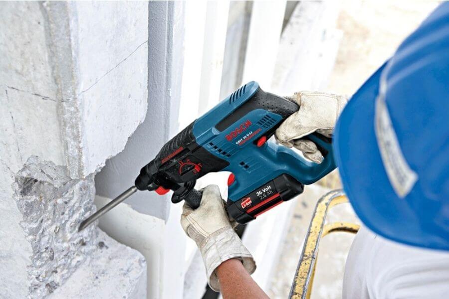 công suất thích hợp cho đục bê tông