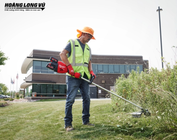 Máy cắt cỏ dùng pin M18 F2GTR MILWAUKEE