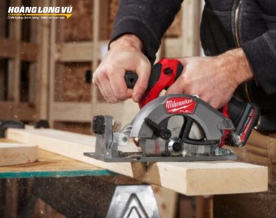 Máy cưa đĩa 140mm Milwaukee M12 FCS442