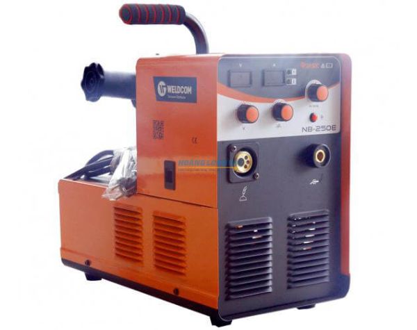 Mặt trước máy NB-250E