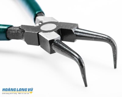 Kìm mở phe trong mũi cong 7 inch SATA 72005