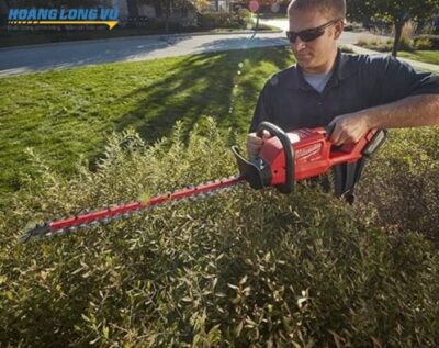 Máy cắt tỉa hàng rào 610mm Milwaukee M18 CHT