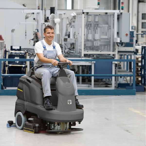 Máy chà sàn ngồi lái của Karcher được sử dụng phổ biến trong công nghiệp