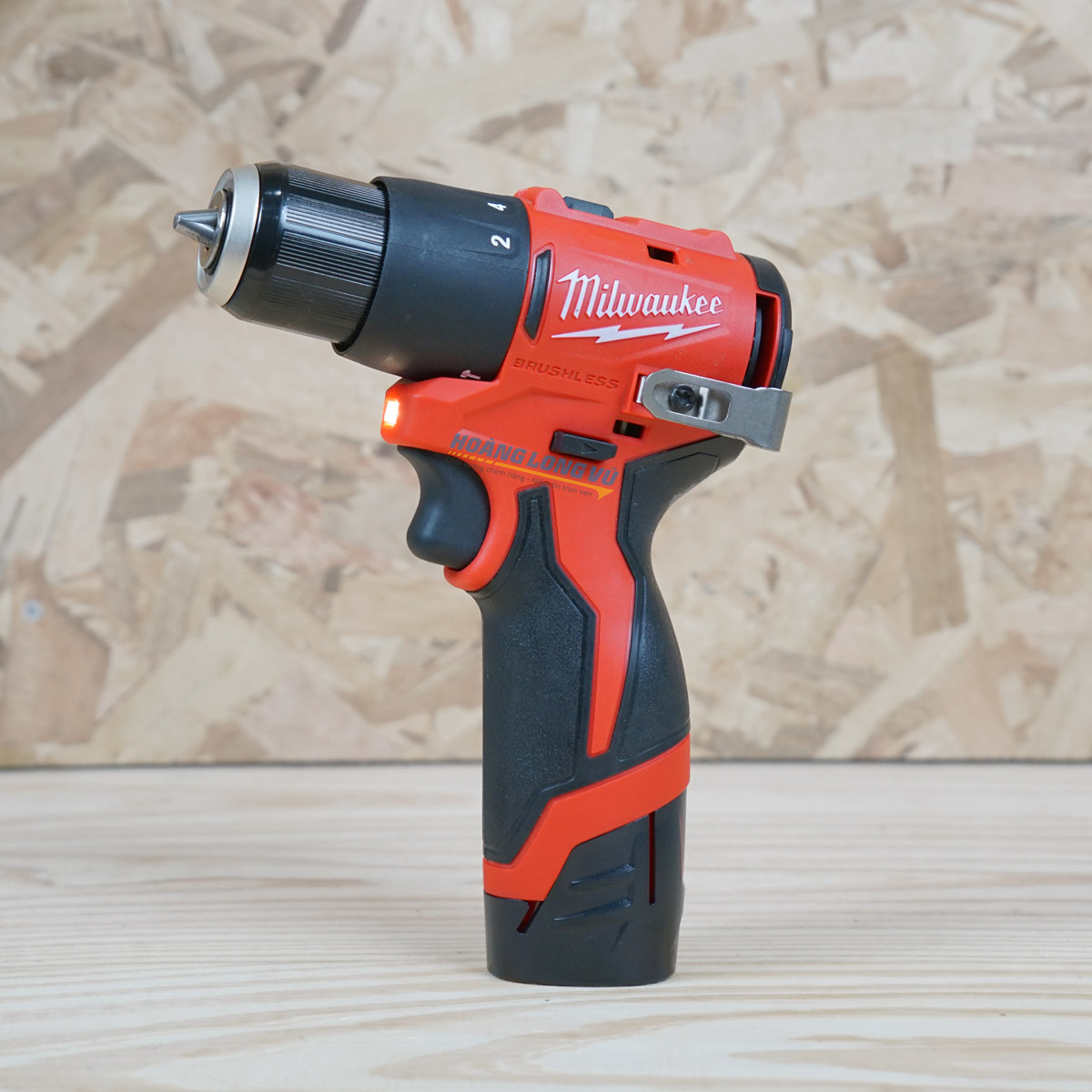 may-khoan-bua-12v-milwaukee-m12-blpdrc-0