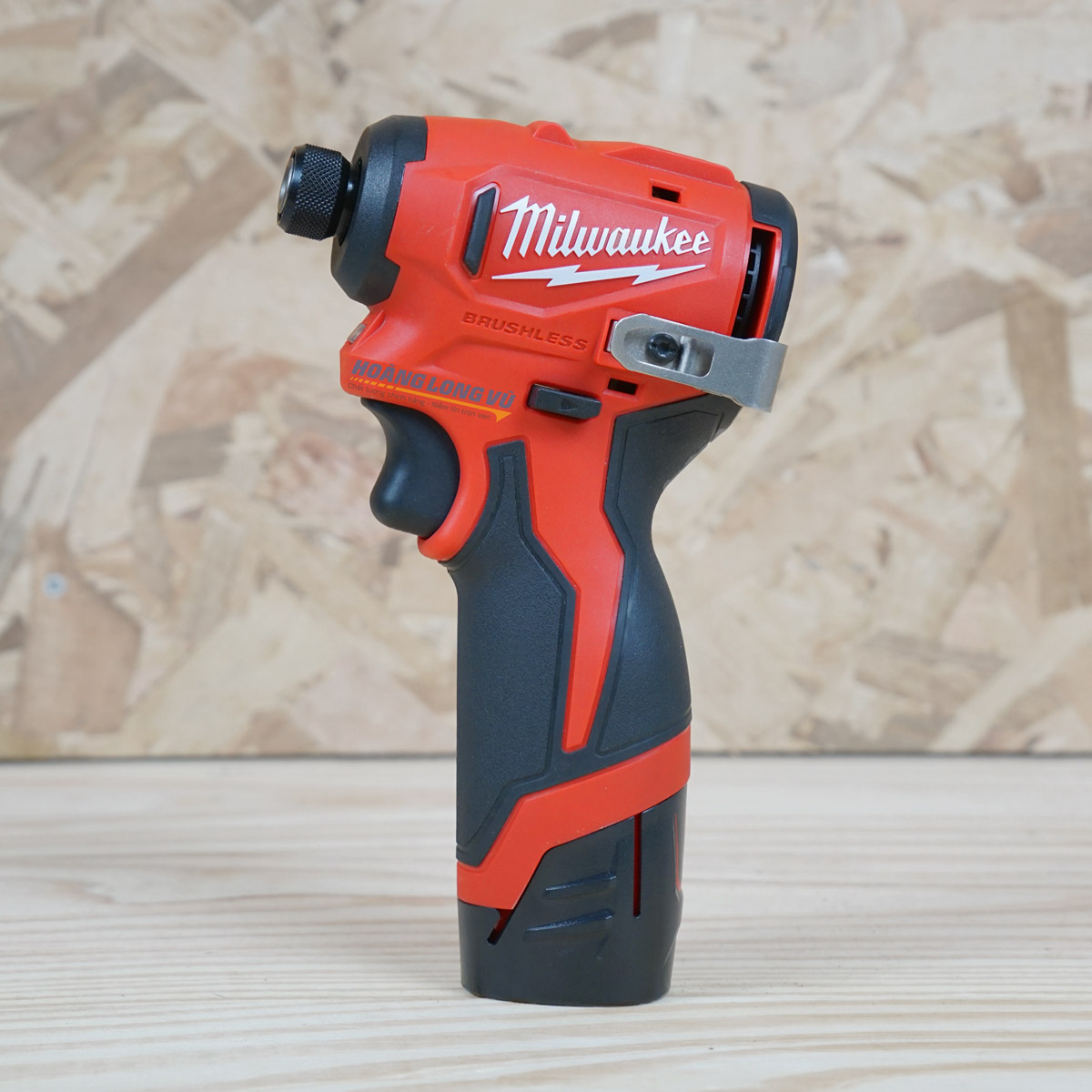 Máy bắt vít động lực Milwaukee M12 BLIDRC