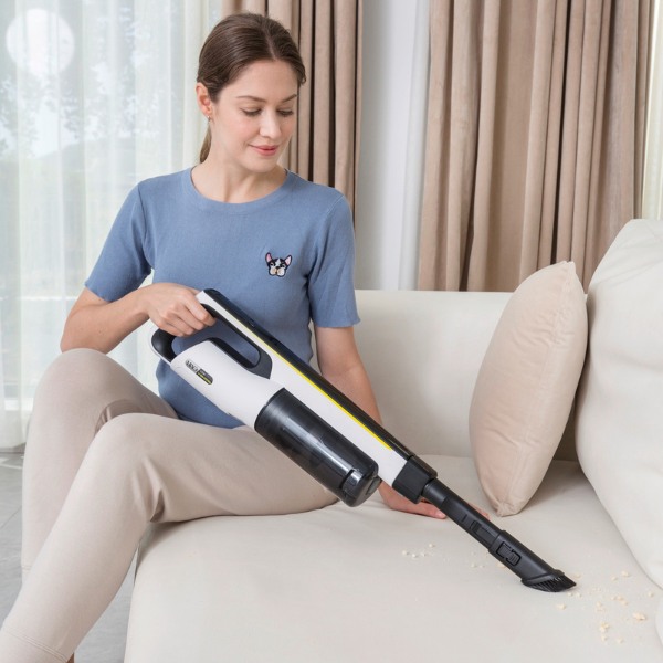 máy hút bụi cầm tay VC 4s thương hiệu Karcher