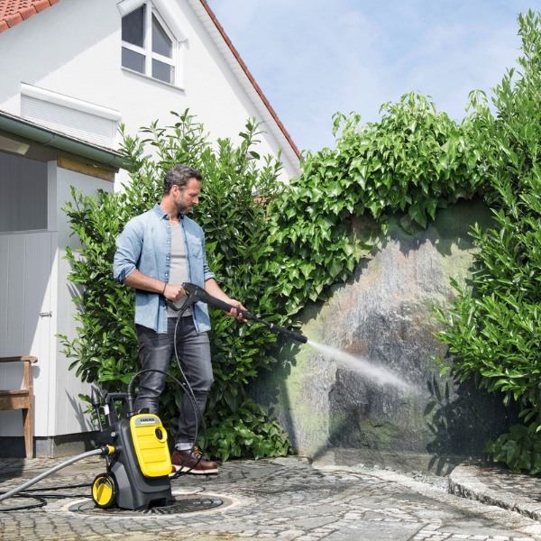 Máy rửa xe Karcher K 5 Compact