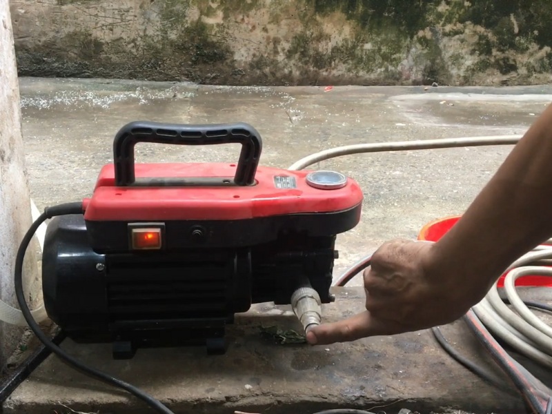 Nguyên nhân khiến máy rửa xe mini không lên nước