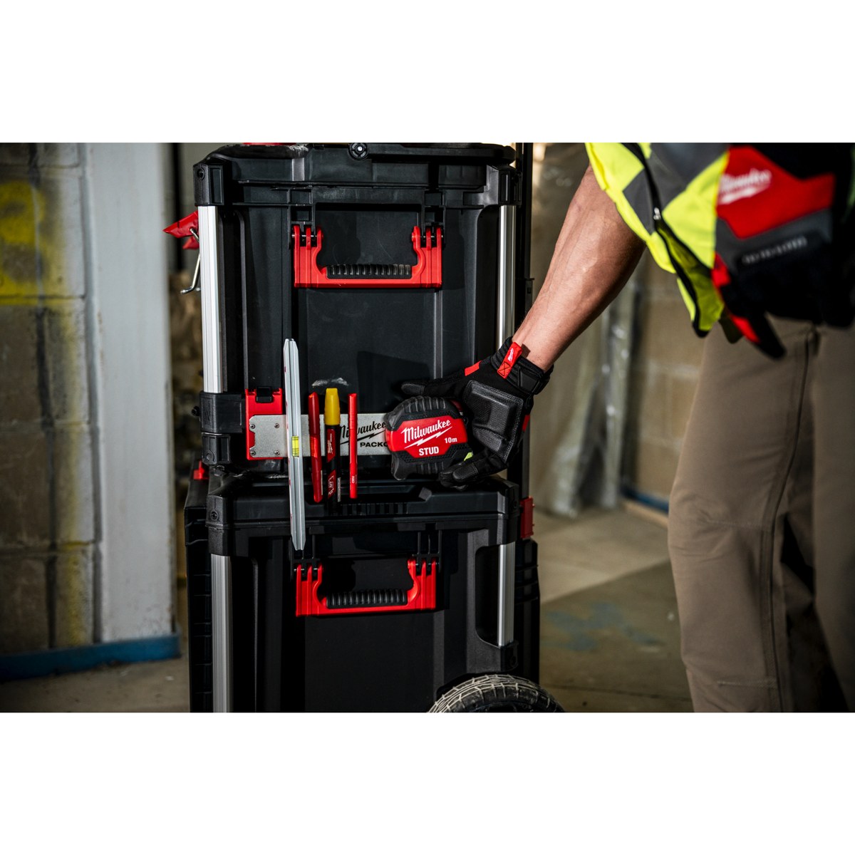 Giá treo kẹp gắn thùng PACKOUT 4932500147 Milwaukee