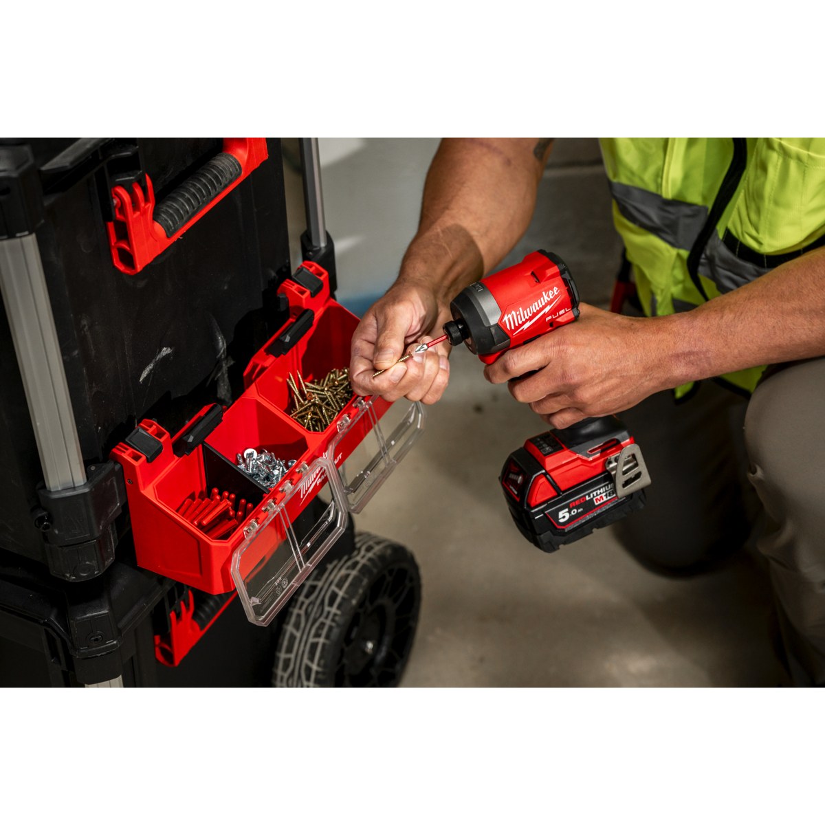 Hộp đựng phụ kiện 2 ngăn gắn thùng PACKOUT 4932500148 Milwaukee
