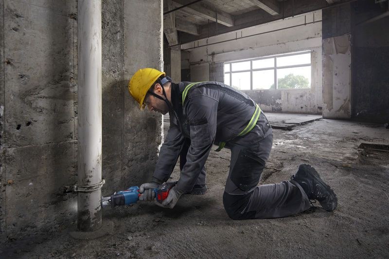 Máy cưa kiếm dùng pin GSA 18V-24 (SOLO) Bosch