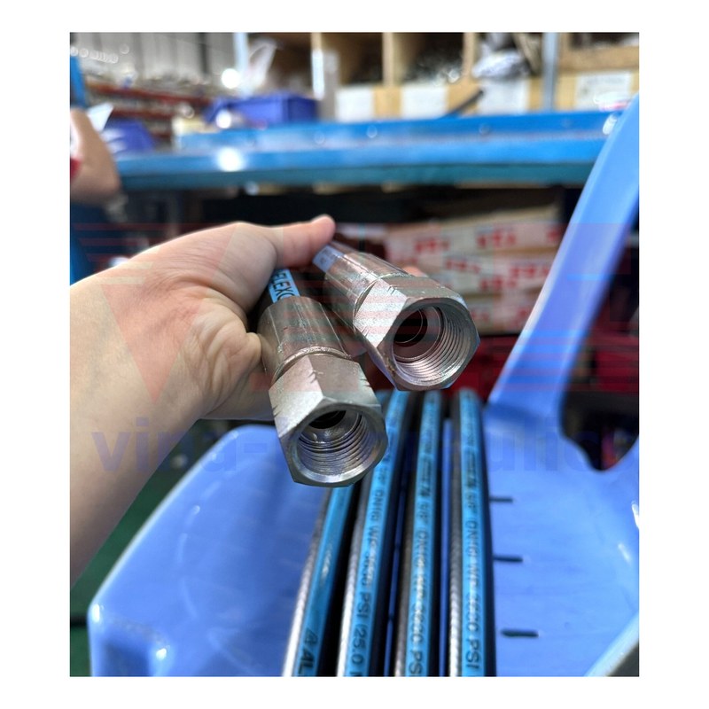 Ống thủy lực 2" 2AT 2 đầu ren côn lõm số 32, L=500mm
